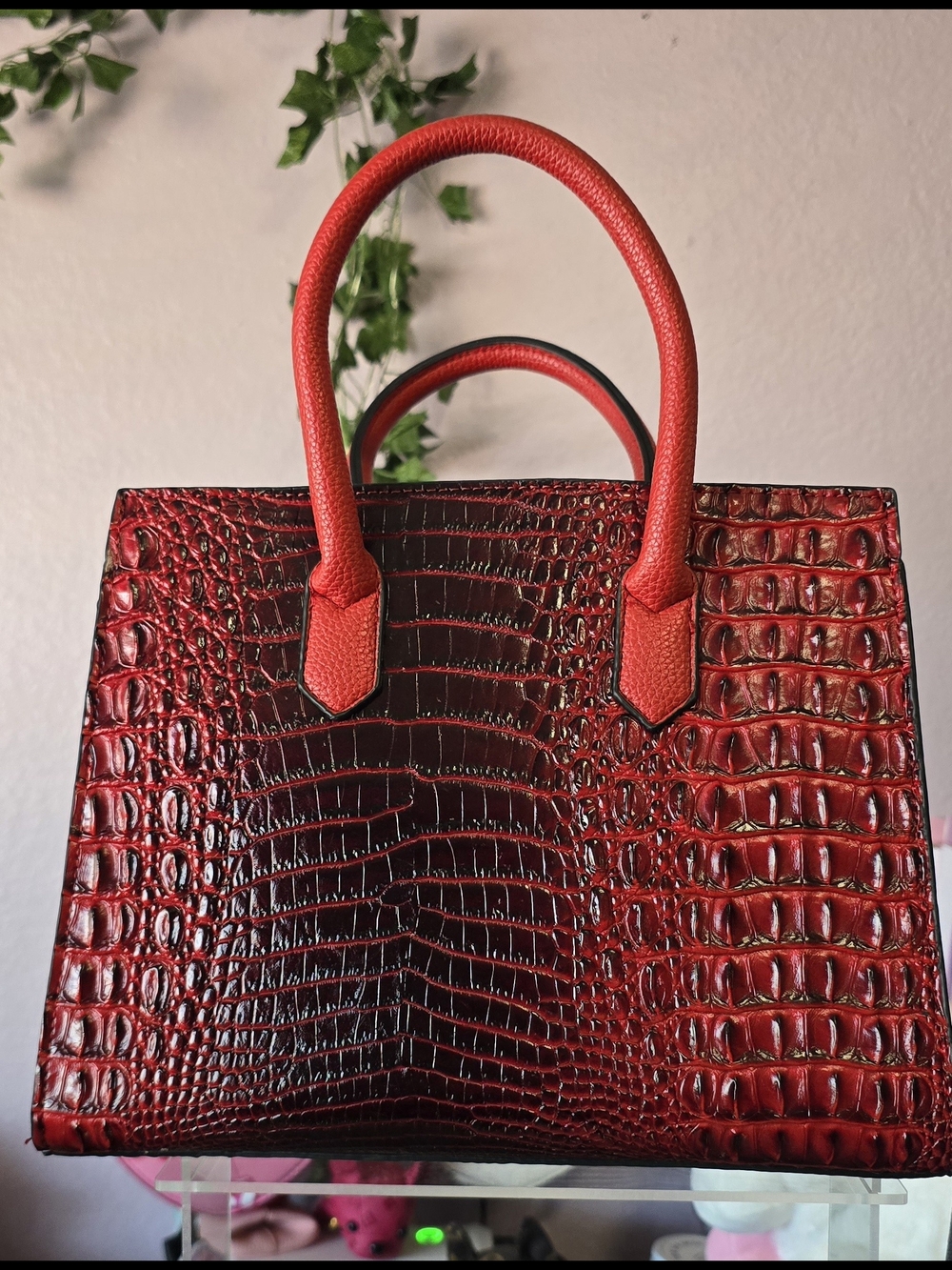 Red Croc-Embossed Structured Tote Handbag - Picture 2 of 7